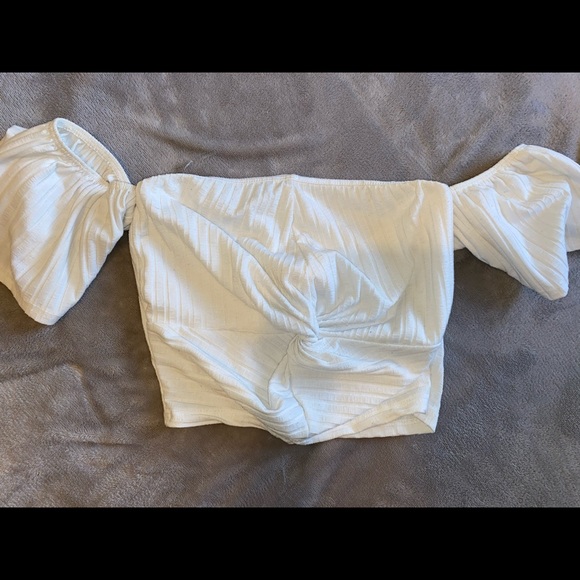 White top! - Picture 2 of 2